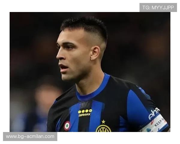 劳塔罗冲击禁区形成连续威胁，国际米兰掌控进攻节奏